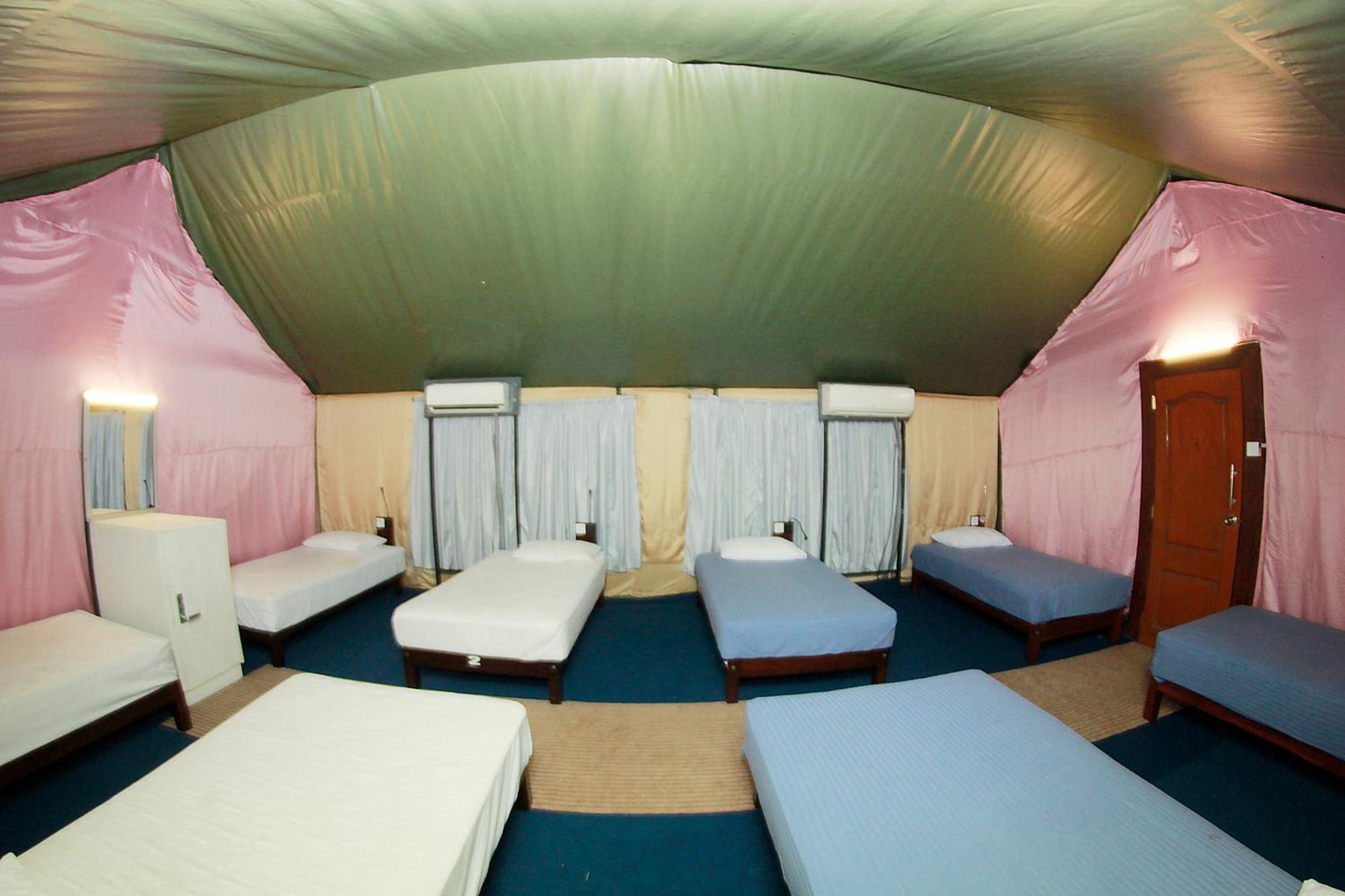 Traveler'S Haven Hostel At Colombo Intl Airport Katunayaka Екстериор снимка